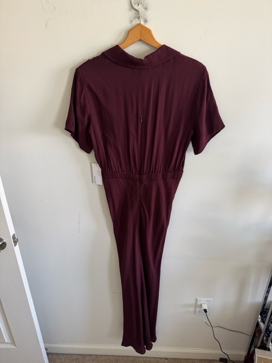 Reformation Danika midi v-neck Dress in Prune burgundy wine size Medium NWT - Picture 6 of 8